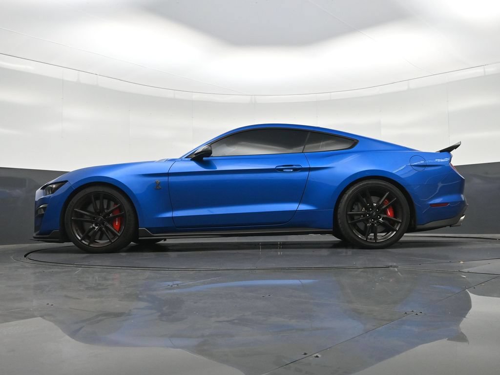 Used 2021 Ford Mustang Shelby GT500 w/ Technology Package RWD image 29
