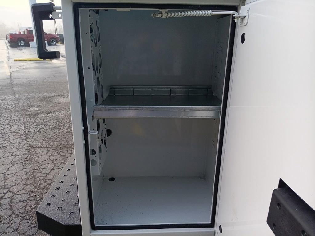 New 2024 RAM 5500 Tradesman image 33