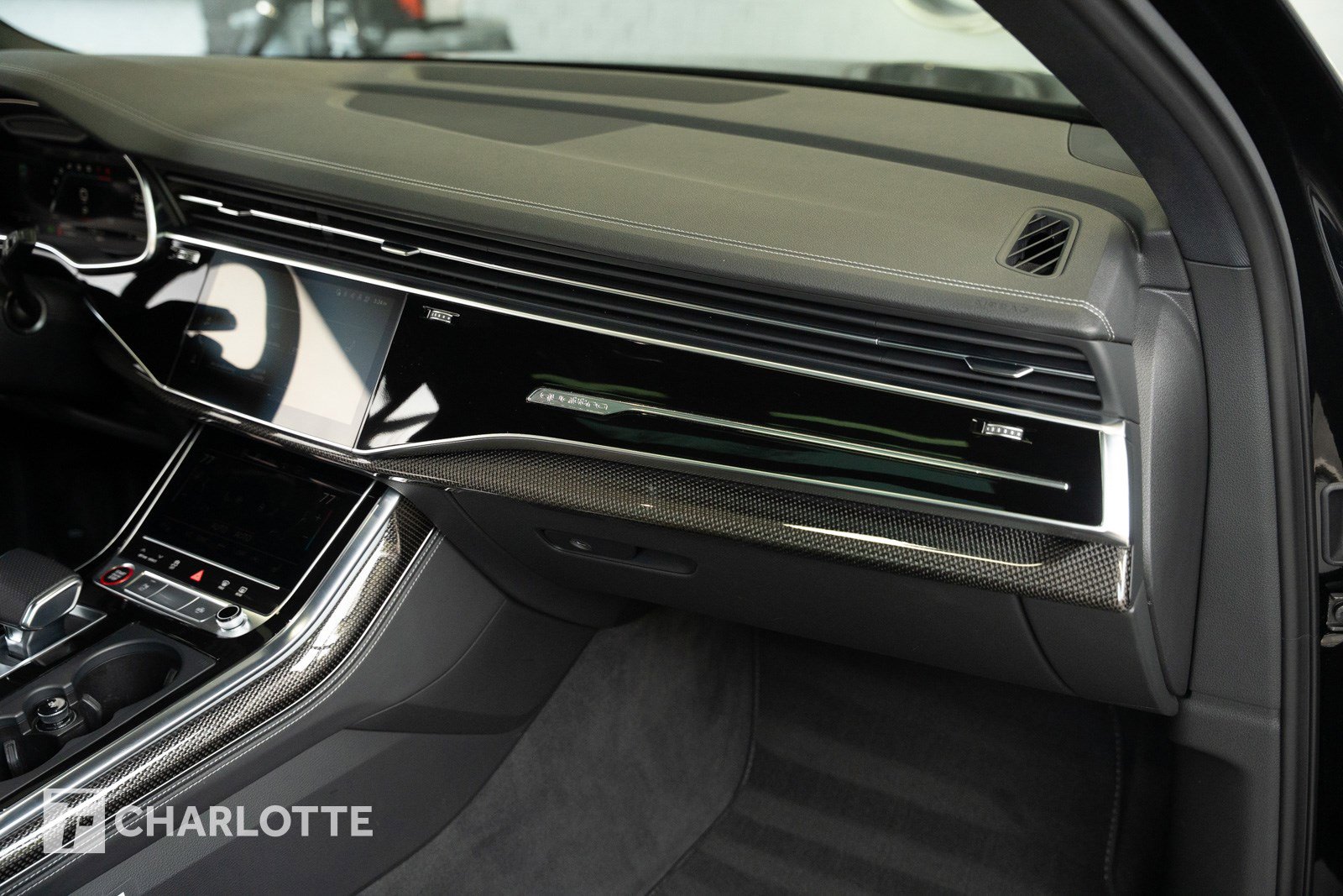 Used 2023 Audi SQ7 Premium Plus w/ Towing Package image 30