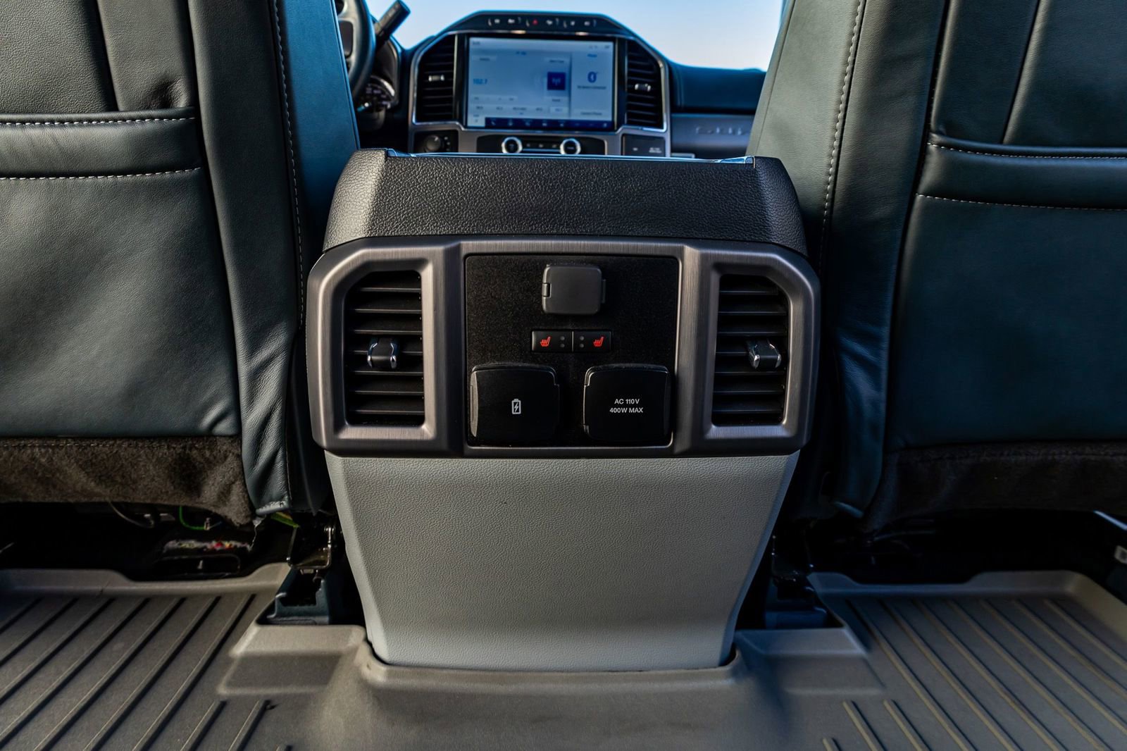 Used 2022 Ford F450 Limited w/ FX4 Off-Road Package image 31