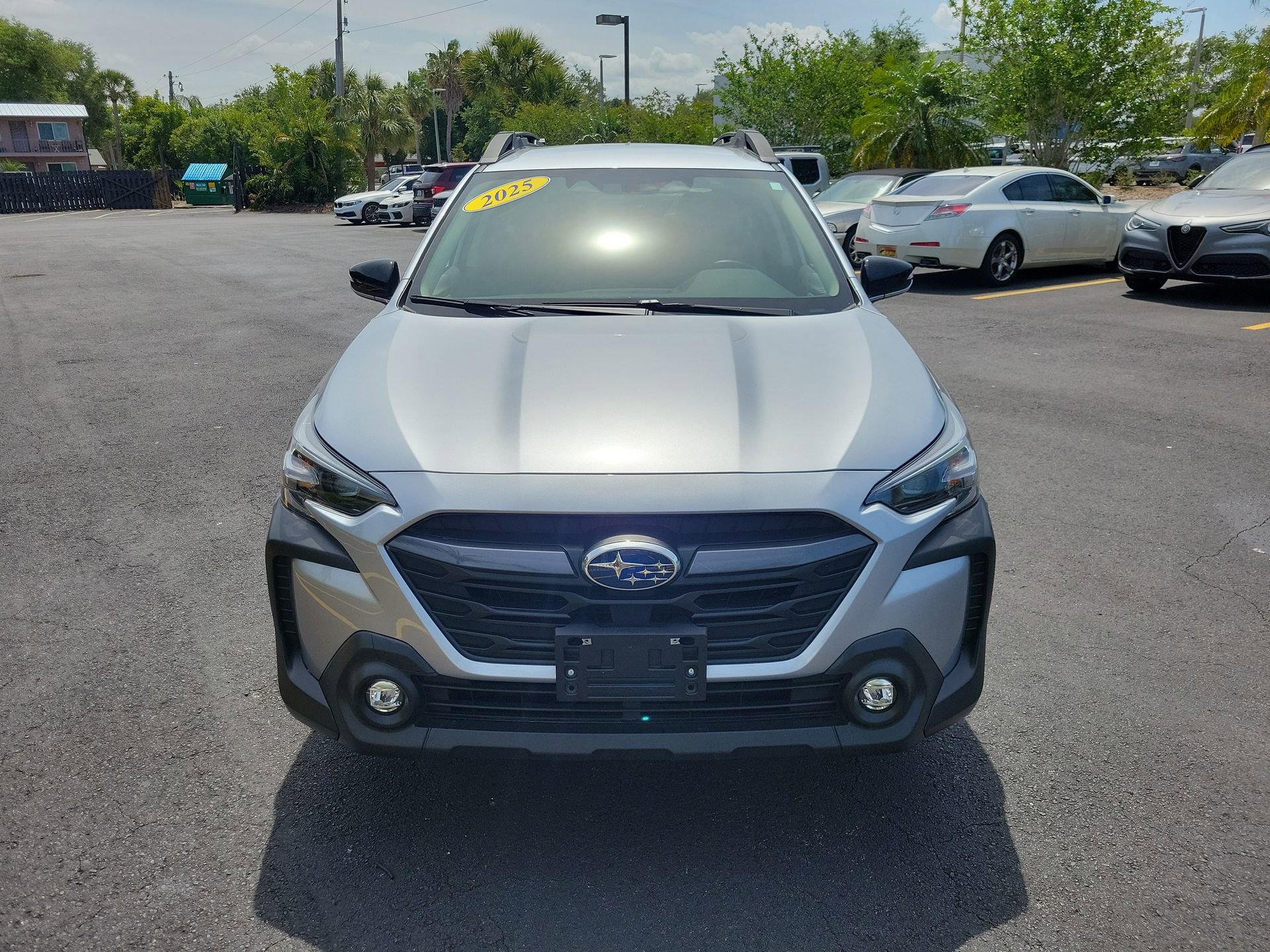 Used 2025 Subaru Outback Premium w/ Popular Package #1A AWD/4WD image 4