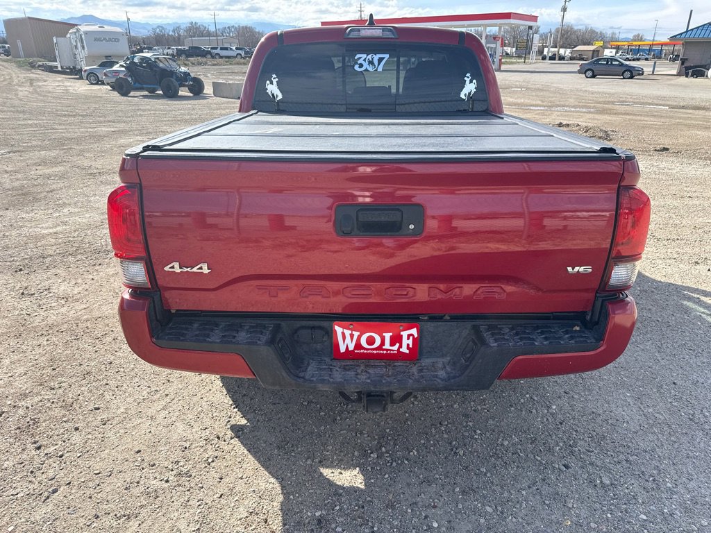 Used 2020 Toyota Tacoma SR5 w/ Technology Package image 5