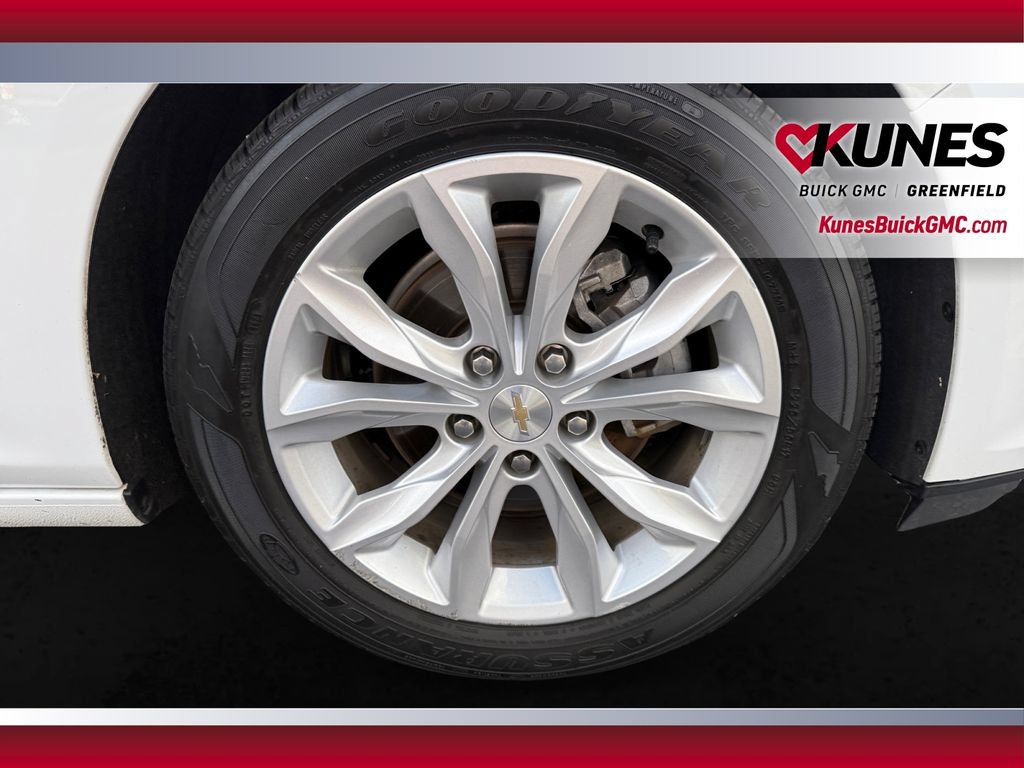 Used 2024 Chevrolet Malibu LT FWD image 12