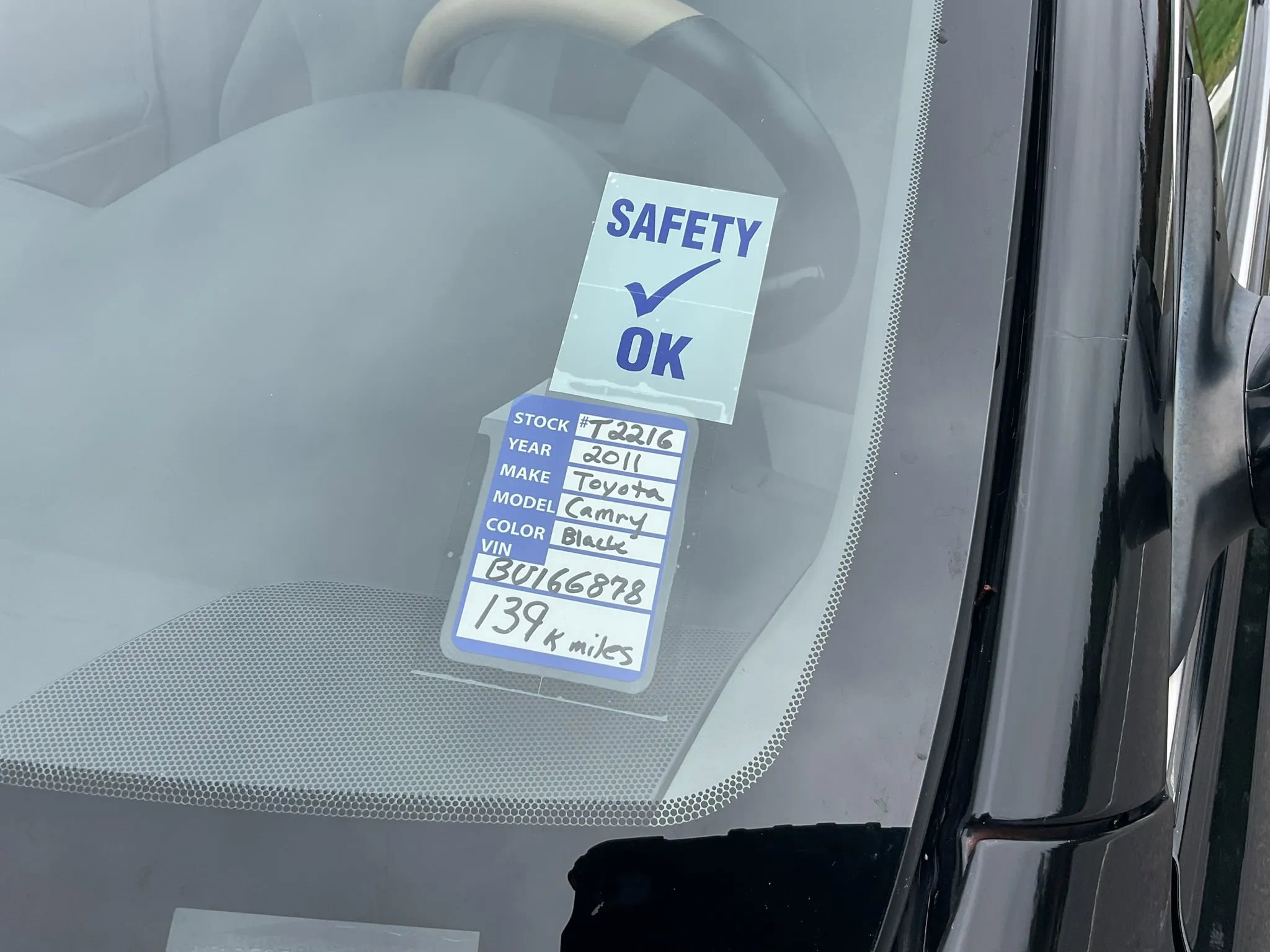 Used 2011 Toyota Camry LE image 9