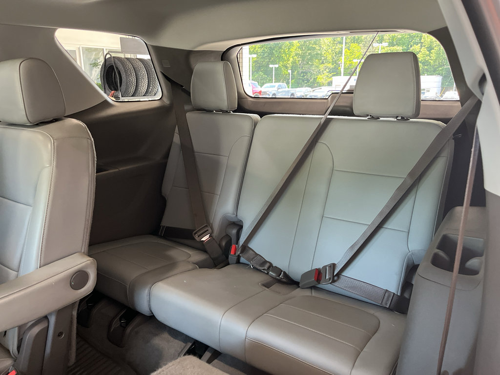 Used 2019 Chevrolet Traverse Premier w/ Driver Confidence II Package image 16