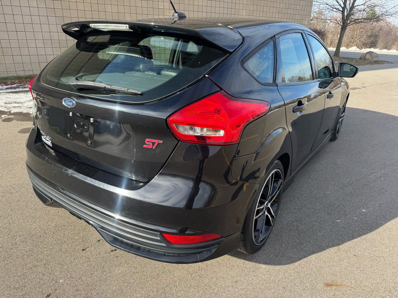 Used 2016 Ford Focus ST w/ Equipment Group 401A image 5