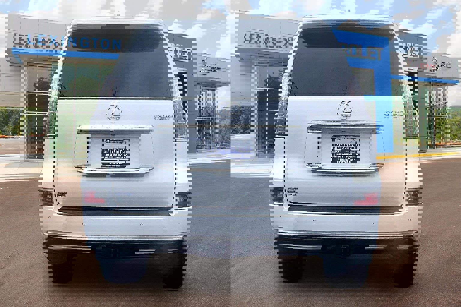 Used 2019 Lexus GX 460 Premium w/ Premium Package image 4