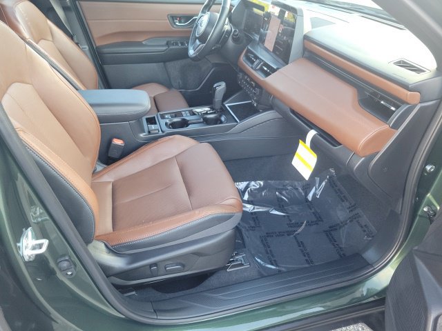 Certified 2026 Subaru Outback Touring AWD/4WD image 12