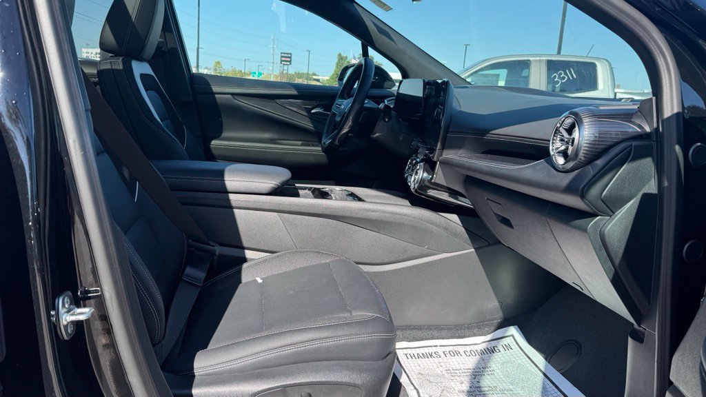 Used 2024 Chevrolet Blazer EV LT AWD/4WD image 9