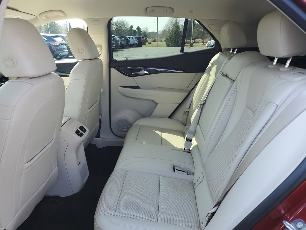 Used 2022 Buick Envision Essence w/ Technology Package I FWD image 31