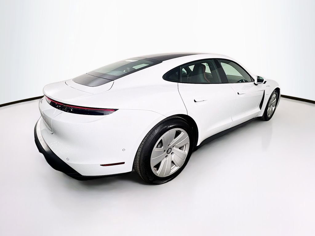 Certified 2022 Porsche Taycan image 9