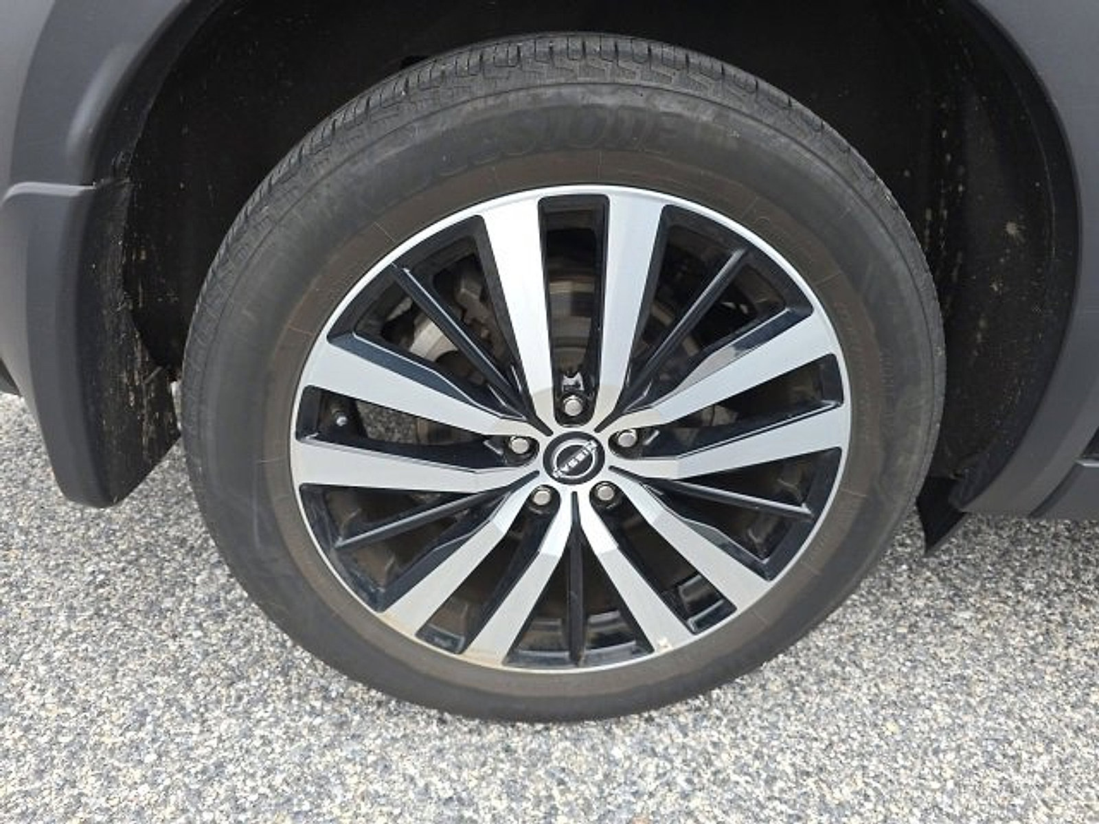 Used 2023 Nissan Pathfinder Platinum w/ Cargo Package image 21