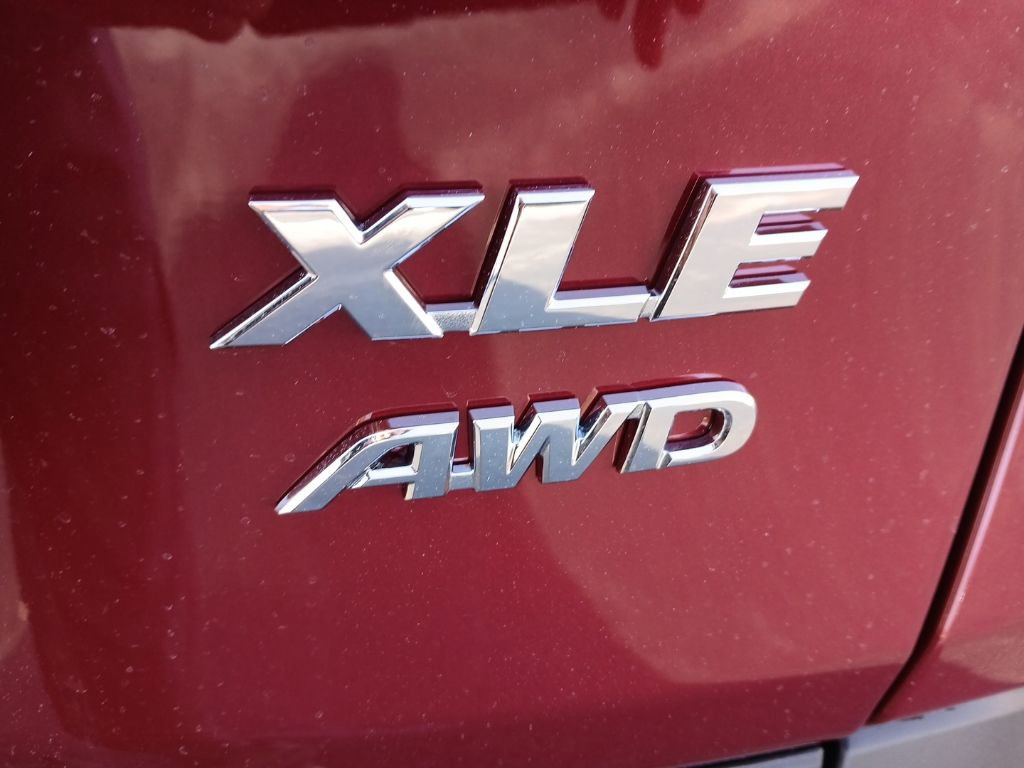 New 2025 Toyota RAV4 XLE image 9