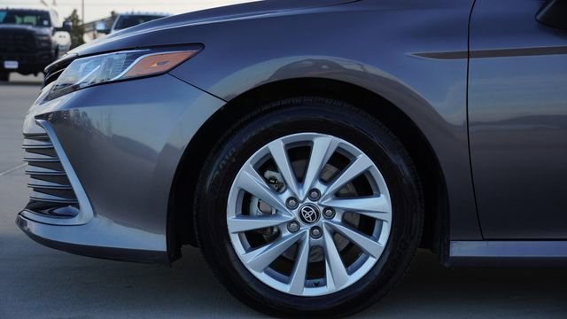 Used 2024 Toyota Camry LE image 5