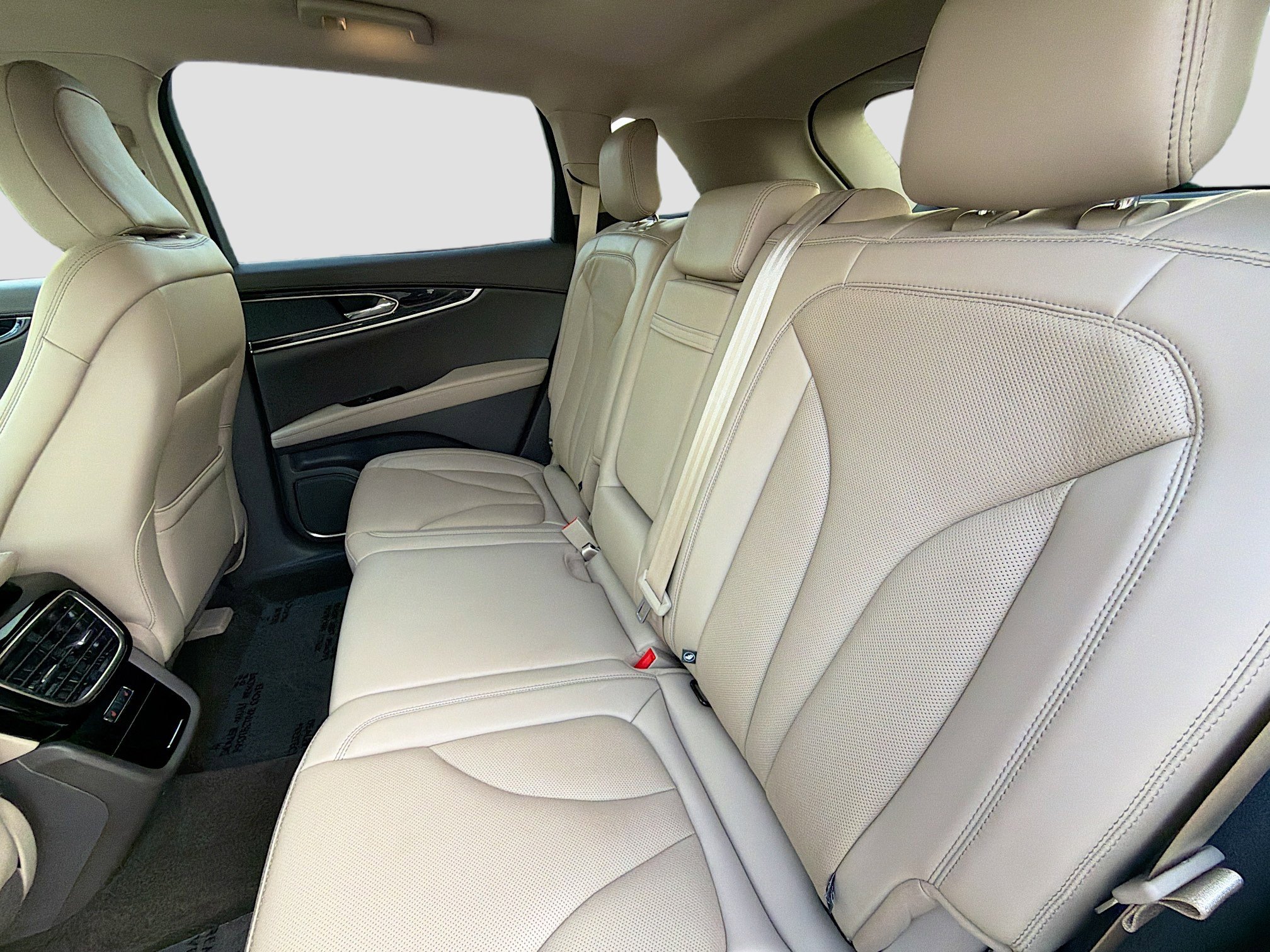 Used 2023 Lincoln Nautilus Reserve image 20