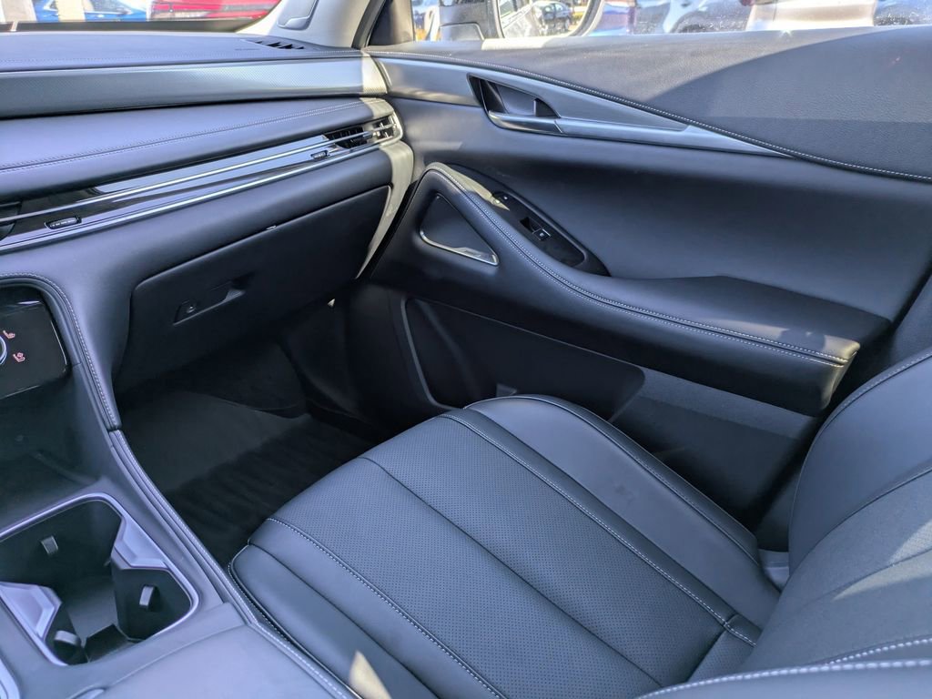 Certified 2025 INFINITI QX60 Luxe image 19