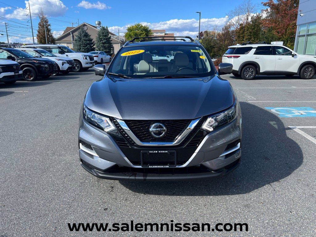 Used 2022 Nissan Rogue Sport SL AWD/4WD image 2