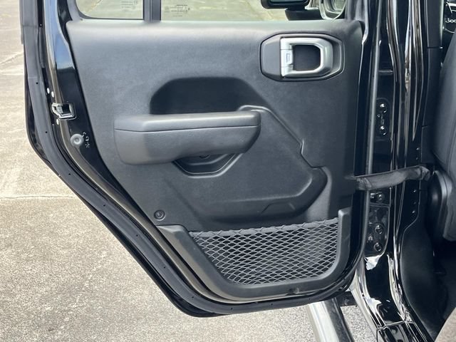 Used 2022 Jeep Gladiator Sport AWD/4WD image 18