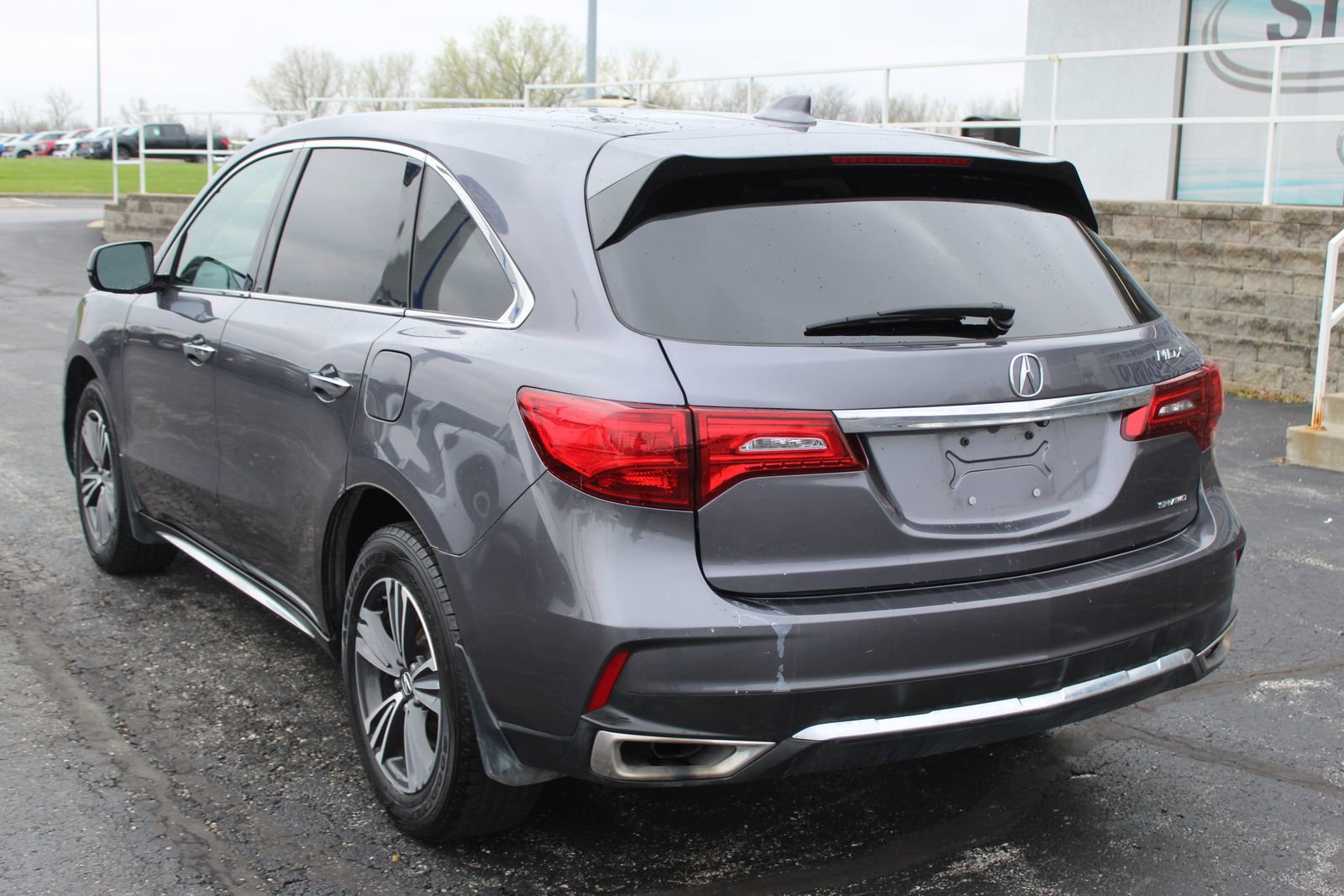 Used 2017 Acura MDX SH-AWD image 4