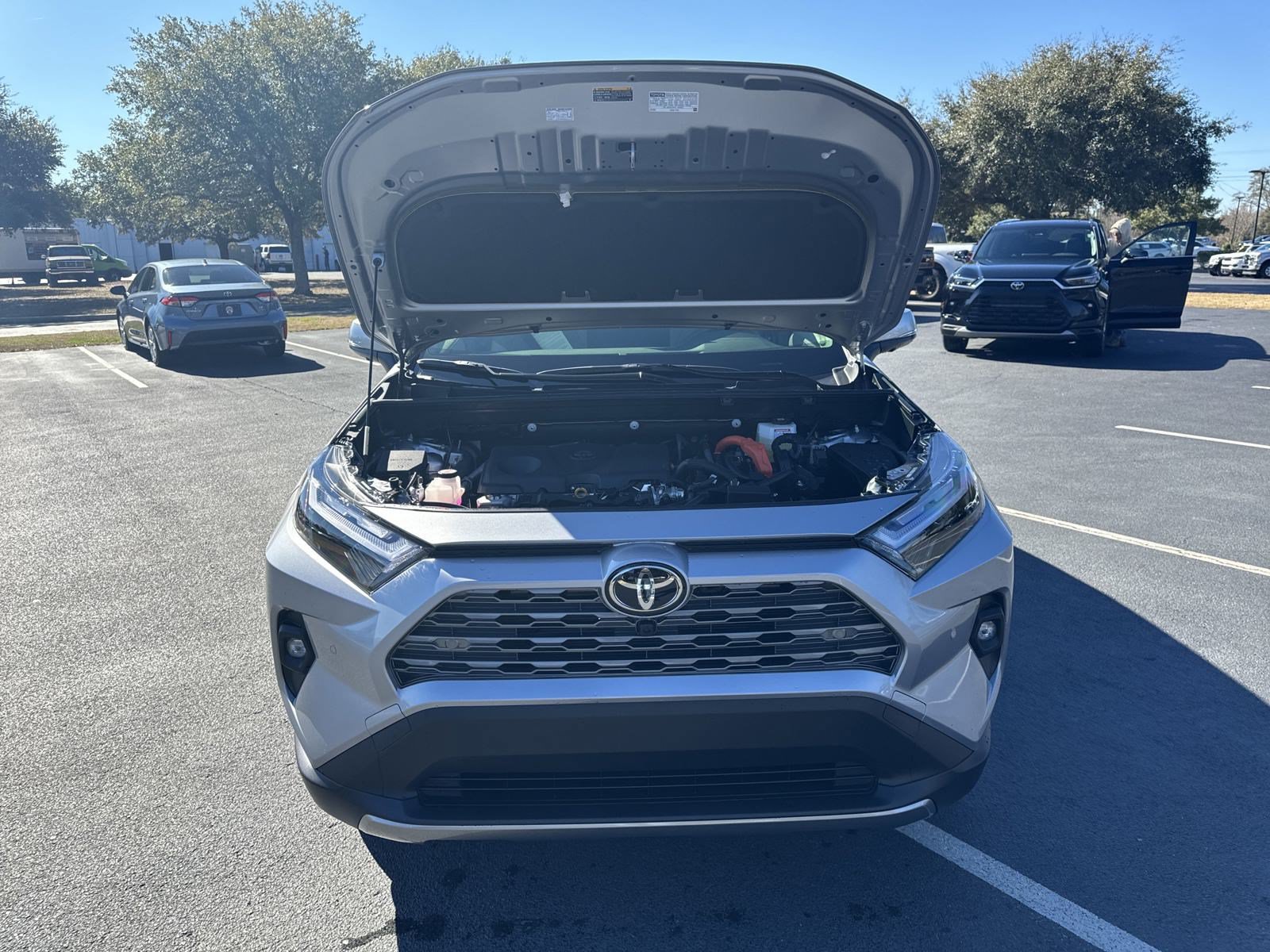 New 2025 Toyota RAV4 Limited w/ Advanced Technology Package AWD/4WD image 41