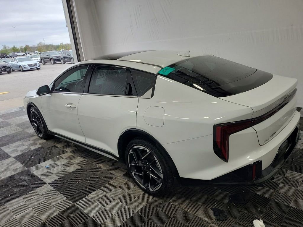 Used 2025 Kia K4 GT-Line w/ GT-Line Premium Package image 4