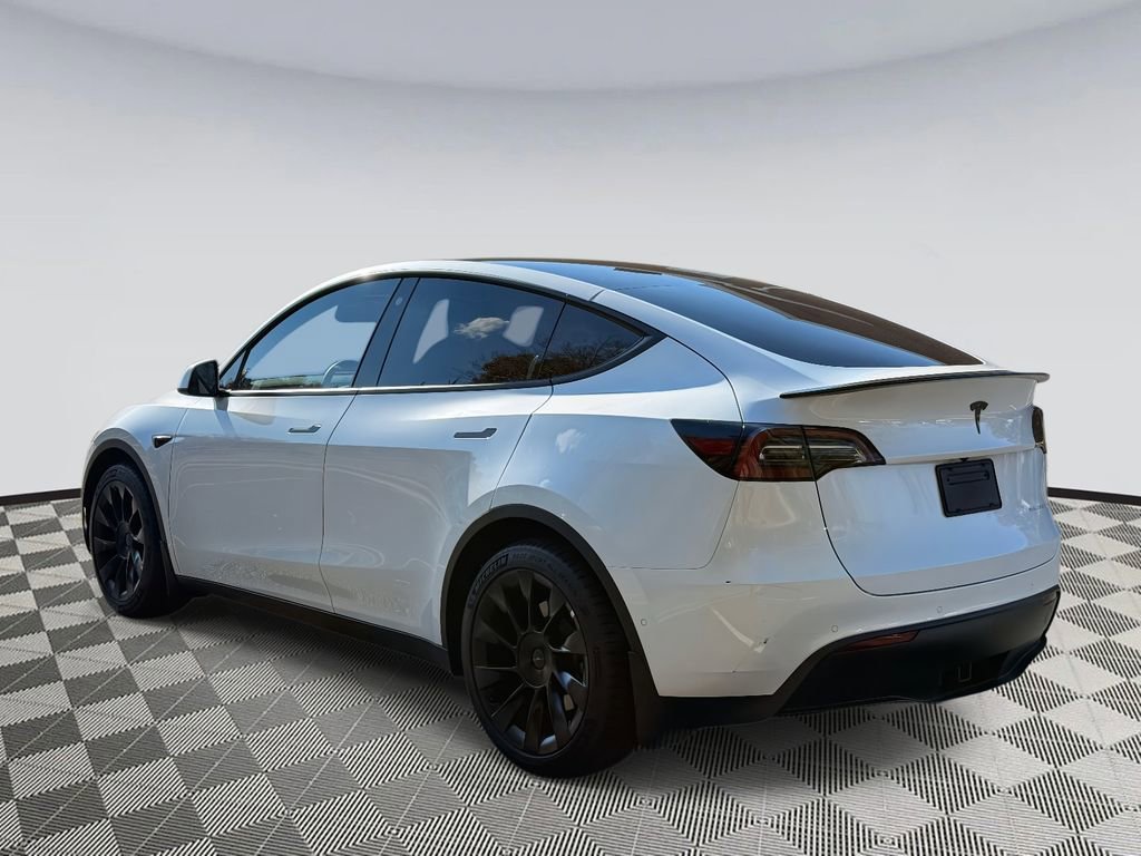 Used 2022 Tesla Model Y Long Range image 4