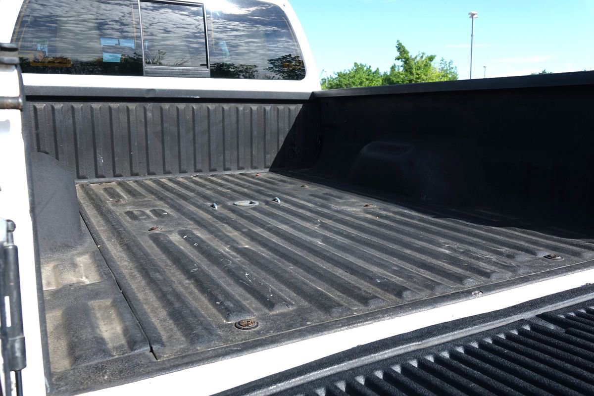 Used 2015 Ford F250 Lariat w/ Chrome Package image 49