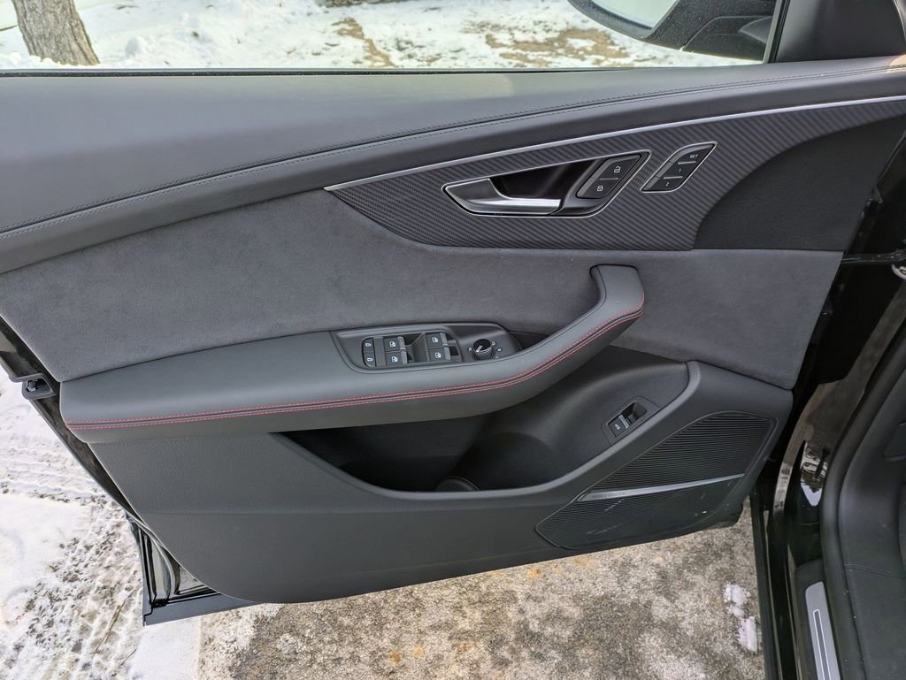 New 2026 Audi SQ8 Prestige image 7