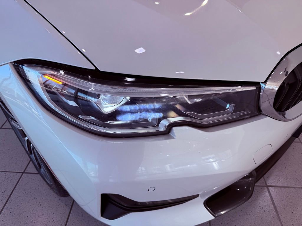 Used 2020 BMW 330i xDrive Sedan w/ Premium Package image 17