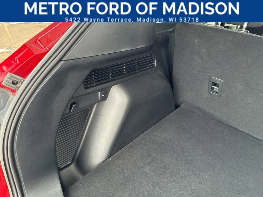 Used 2022 Ford Escape SE image 37
