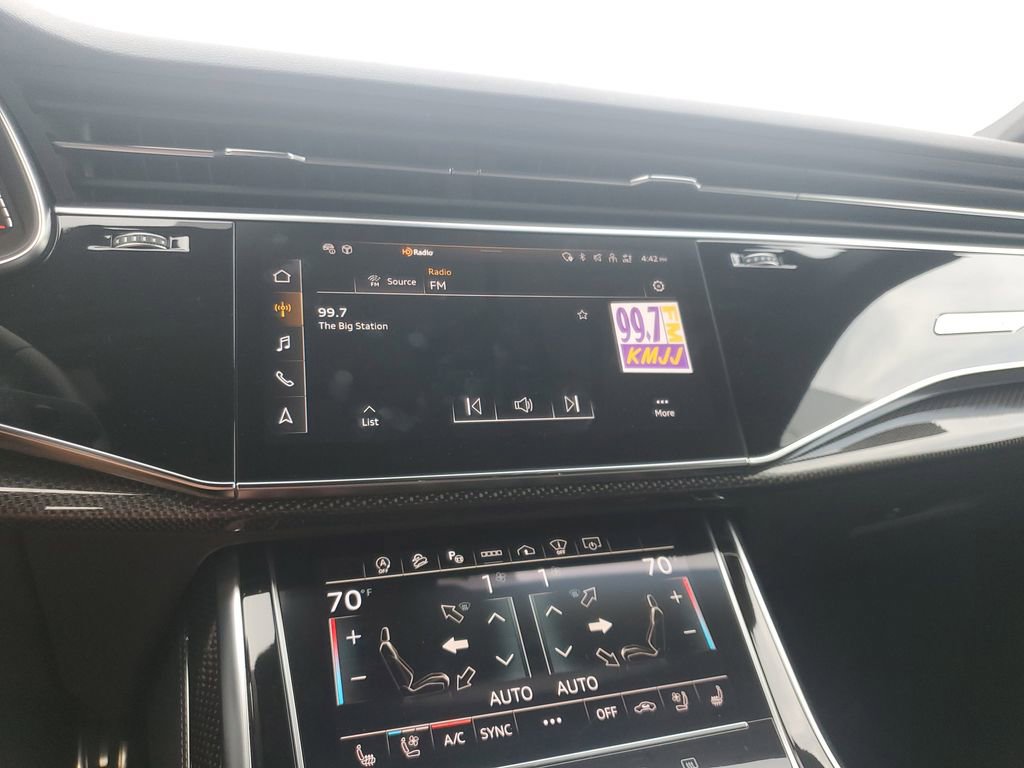 Used 2023 Audi SQ7 Prestige image 13