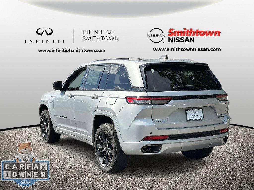 Used 2023 Jeep Grand Cherokee 30th Anniversary AWD/4WD image 11