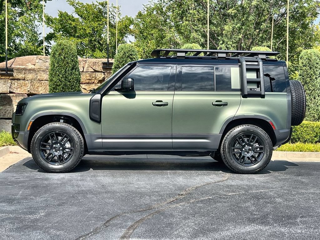 New 2026 Land Rover Defender 110 S AWD/4WD image 2