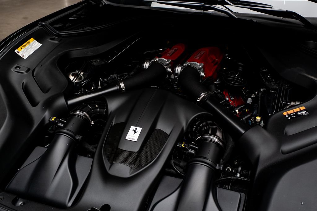 Used 2019 Ferrari Portofino RWD image 37