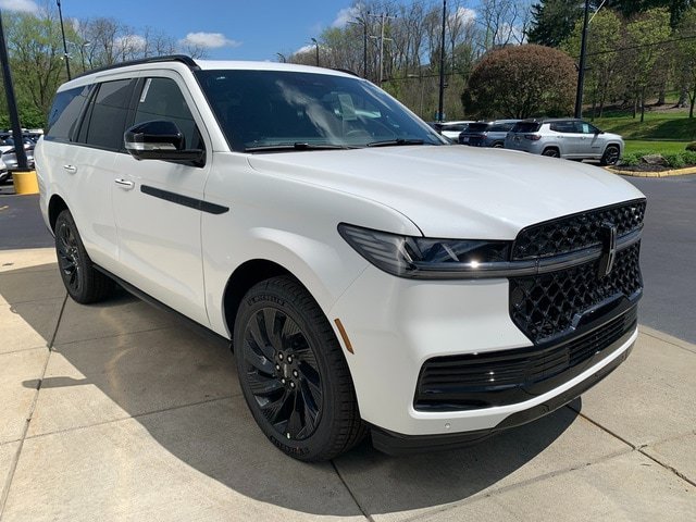 New 2026 Lincoln Navigator Reserve w/ Jet Appearance Package AWD/4WD image 15