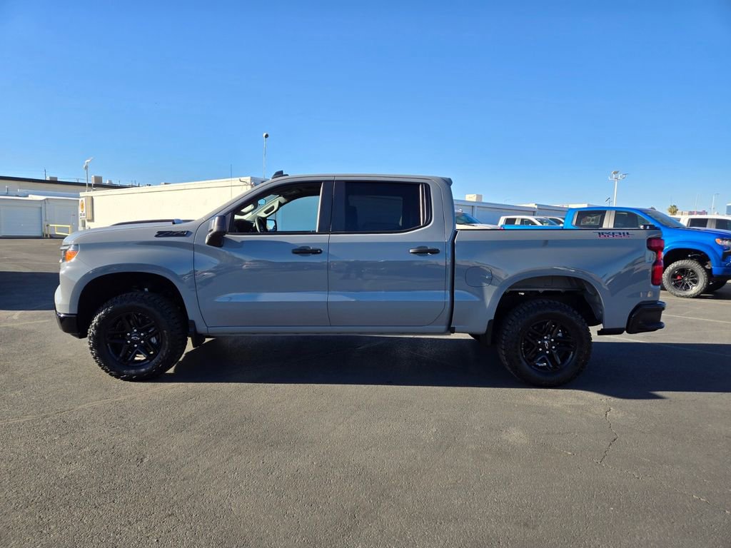 Certified 2024 Chevrolet Silverado 1500 Custom Trail Boss w/ LPO, Dark Essentials Package image 3