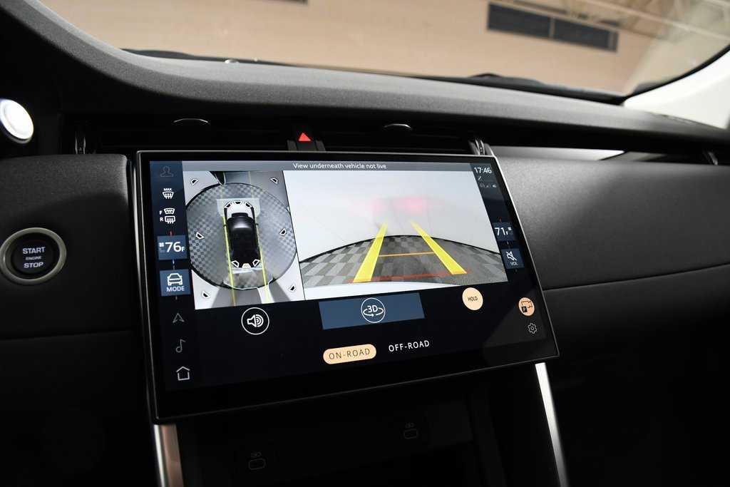 Used 2025 Land Rover Discovery Sport S image 32