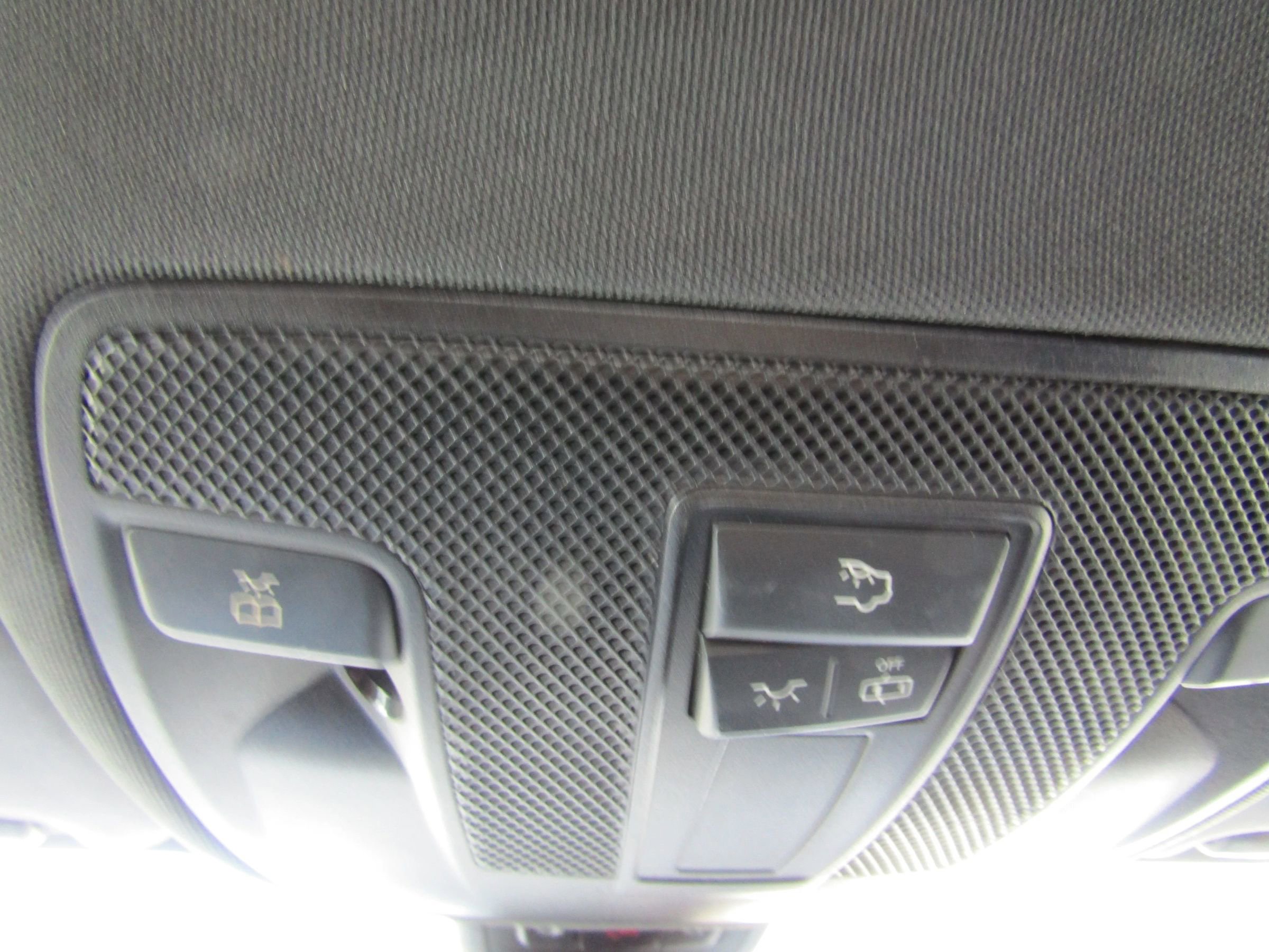 Used 2014 Mercedes-Benz CLA 250 image 27