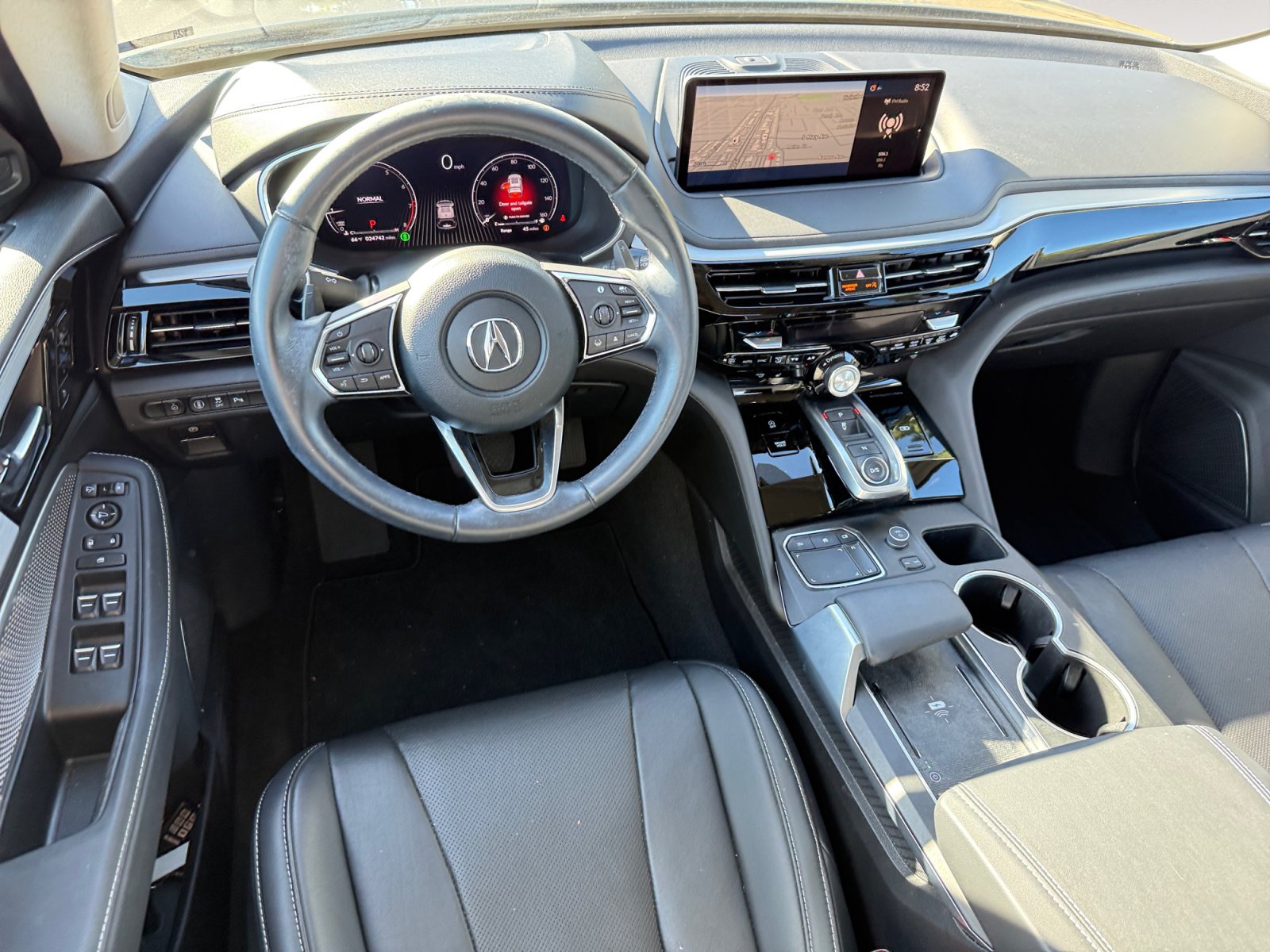 Used 2024 Acura MDX SH-AWD w/ Technology Package image 15