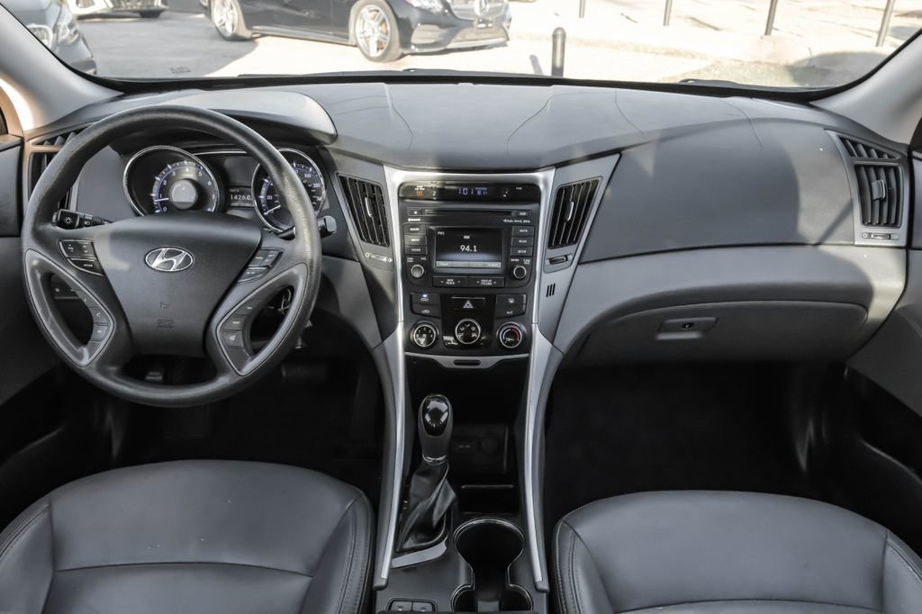 Used 2014 Hyundai Sonata GLS w/ Popular Equipment Group 2 image 12