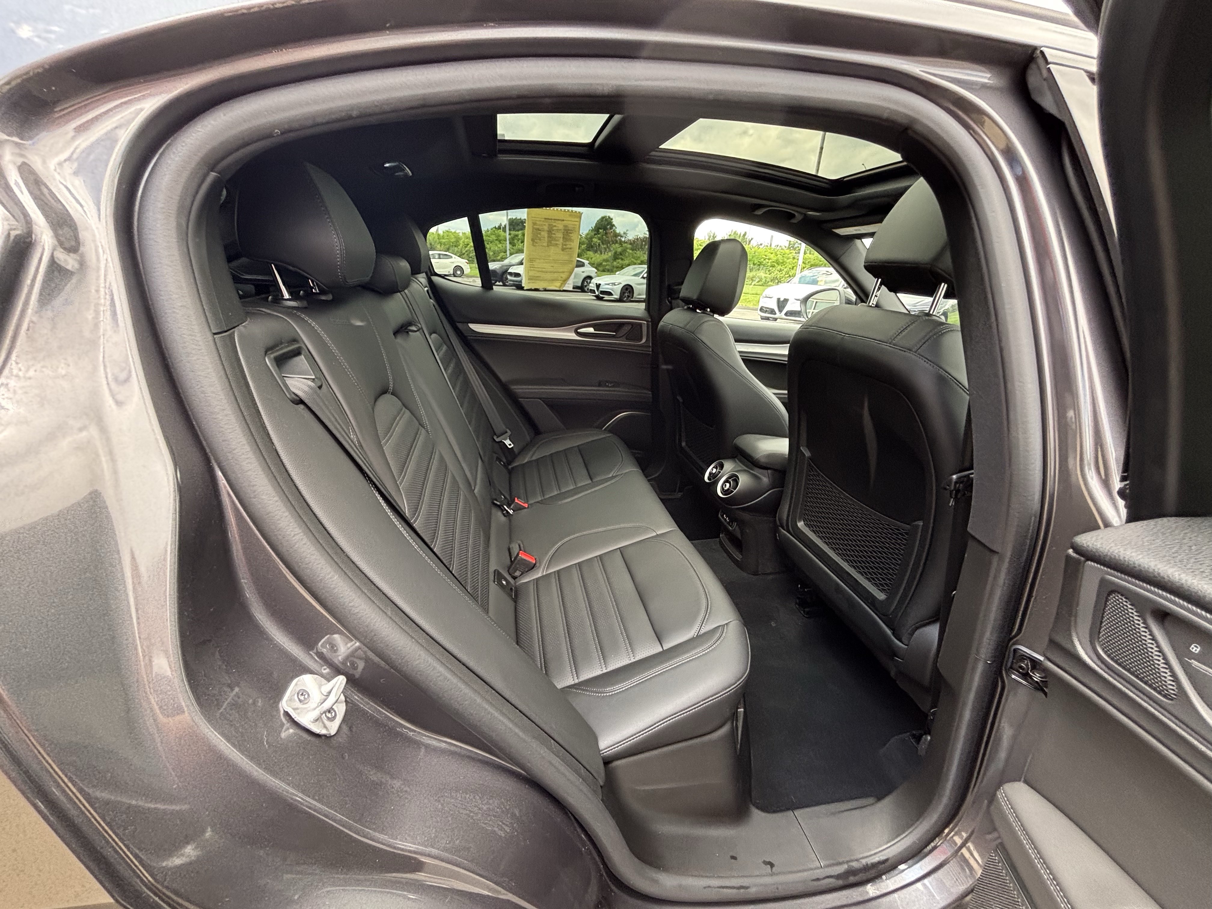 Certified 2023 Alfa Romeo Stelvio Veloce AWD/4WD image 43