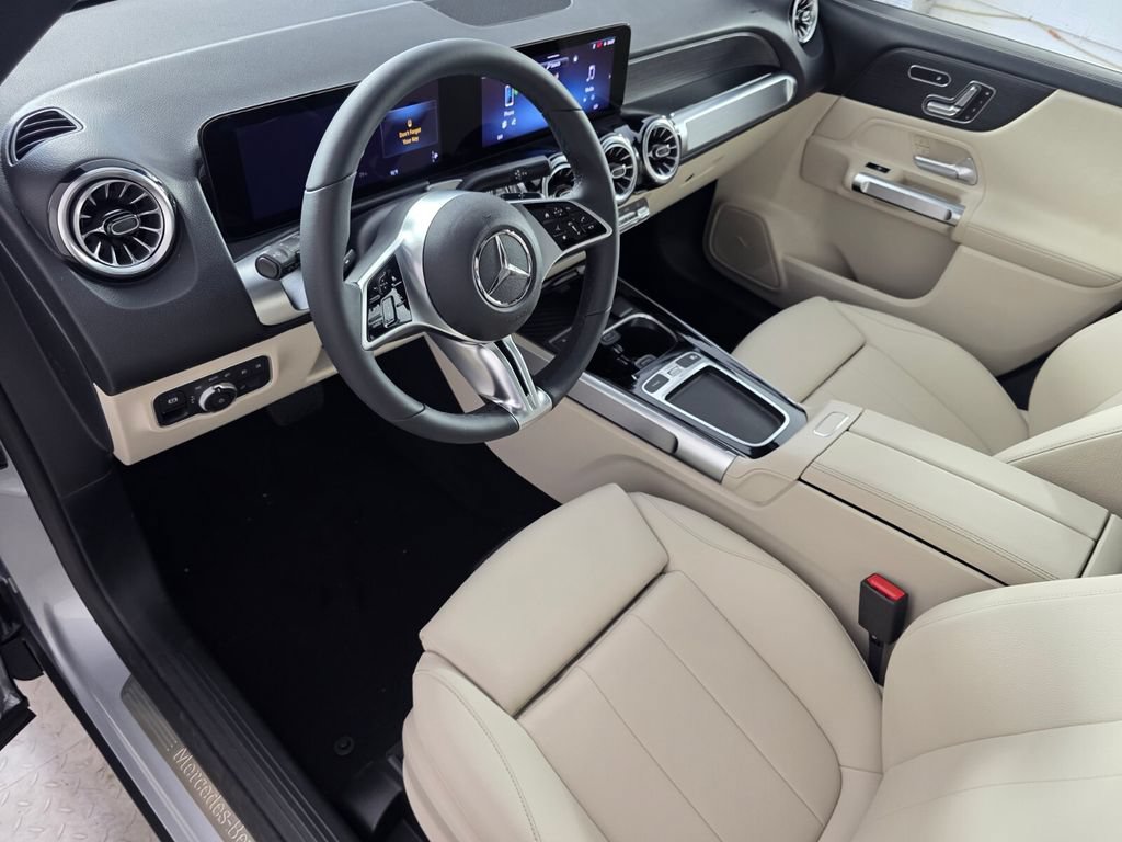 New 2026 Mercedes-Benz GLB 250 image 7