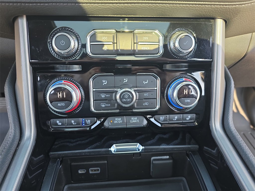 Used 2022 GMC Yukon Denali image 22