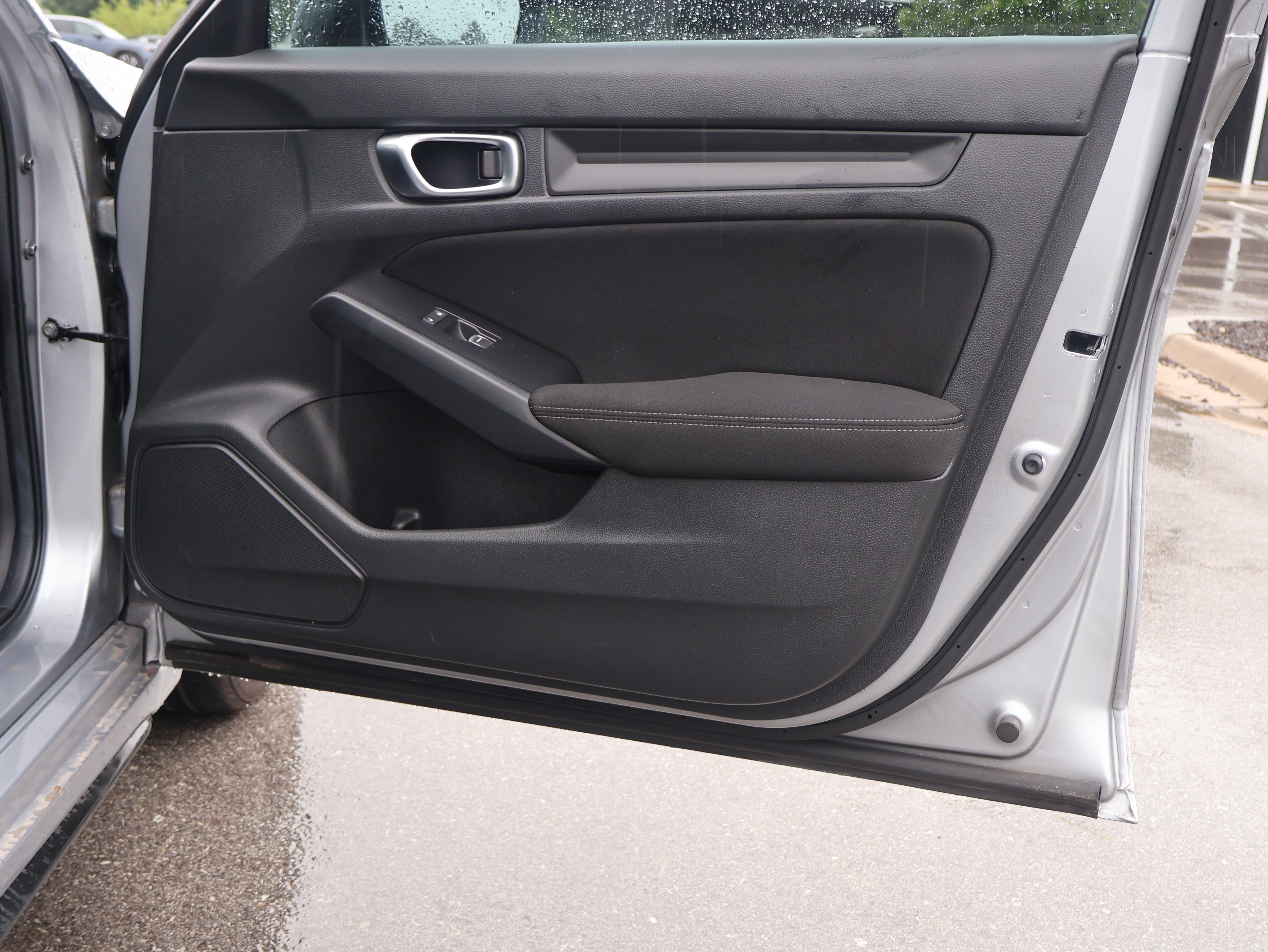 Used 2025 Honda Civic Sport image 10
