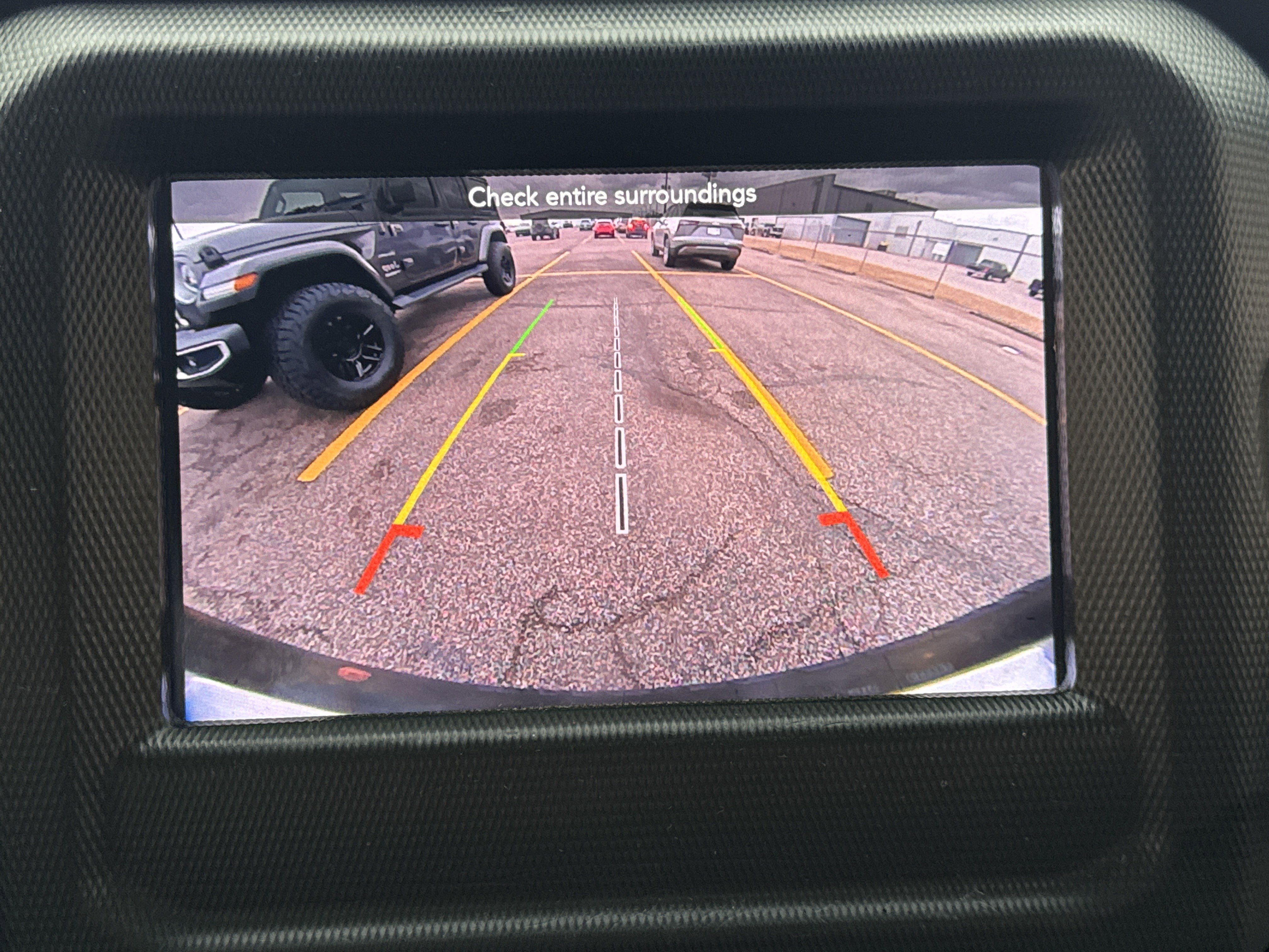 Used 2018 Jeep Wrangler Unlimited Sahara image 13