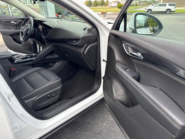 Used 2023 Buick Envision Essence FWD image 28