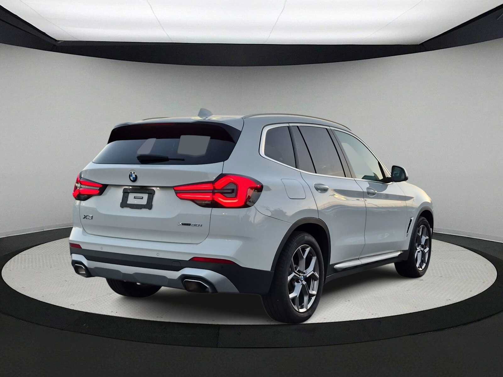 Used 2022 BMW X3 xDrive30i w/ Convenience Package AWD/4WD image 8