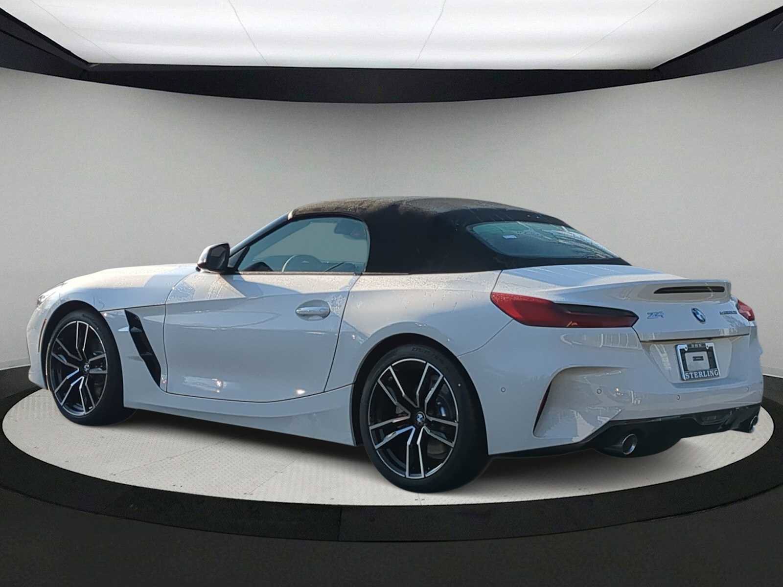 New 2026 BMW Z4 sDrive30i image 6