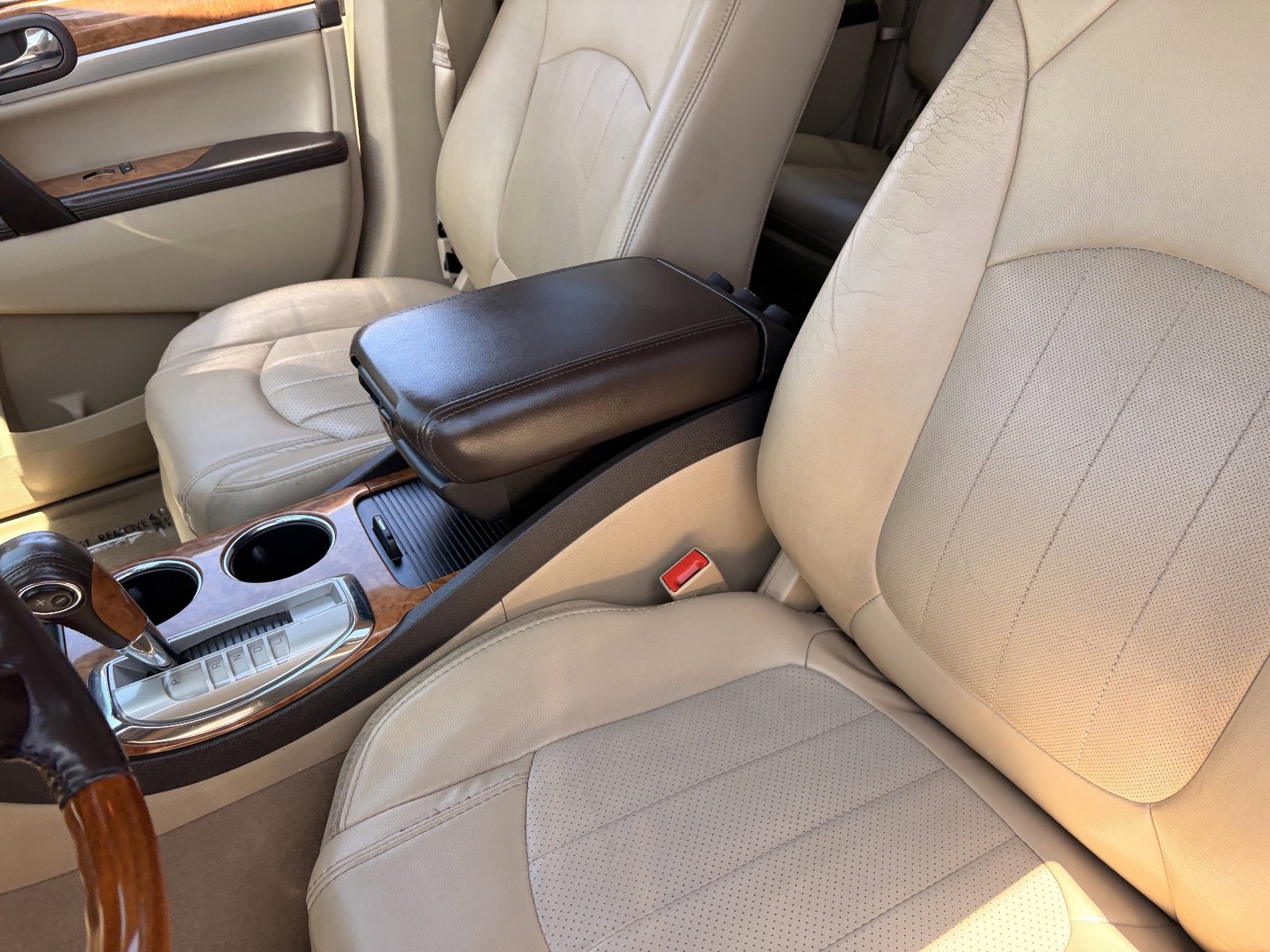 Used 2011 Buick Enclave CXL w/ Trailering Provision Package FWD image 19