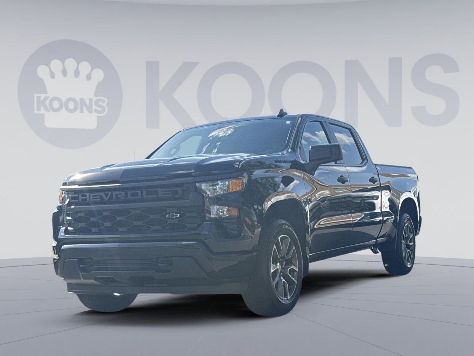 Used 2024 Chevrolet Silverado 1500 Custom AWD/4WD image 1